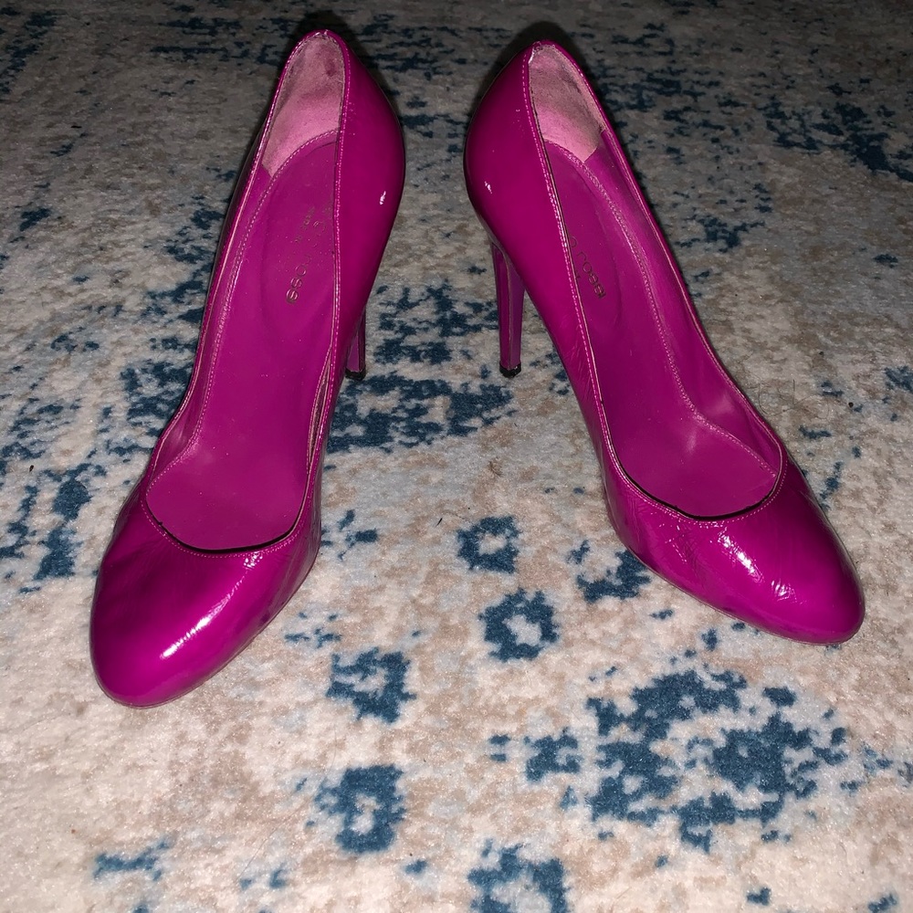 Sergio Rossi Fuchsia Patent Leather Heels Sz 38.5